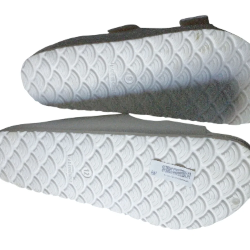 Slightly Used White Sun Stone Women's Sandals - Picture 2 of 2